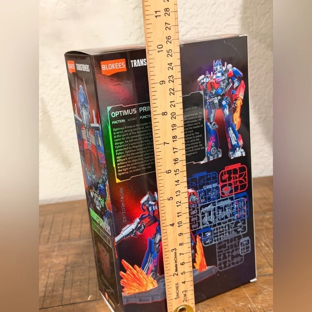 Transformers Classic Figure 09 Optimus Prime NEW